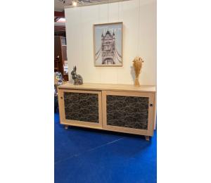 Bahut, en chêne massif, L180 H90 P50cm 2 623.50€ net TTC + 9.50€ d'éco-participation (Le modèle exposé)