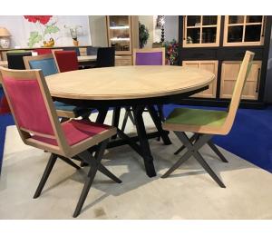 O Table ronde diamètre 150cm avec 1 allonge portefeuille de 60cm ou diamètre 125cm avec 1 allonge portefeuille de 50cm (se réalise en table ovale L200x110cm + 1 allonge portefeuille de 100cm)
