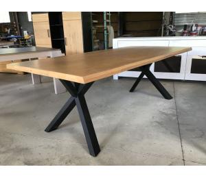 Table arbre en chêne 220x105cm 1375.20€ TTC + 4.20€ d'éco-participation (le modèle exposé)