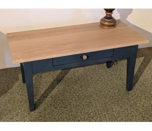 Table de salon L98 P48 H46.5cm 833€ net TTC +3.79€ d'éco-participation (Le modèle exposé)